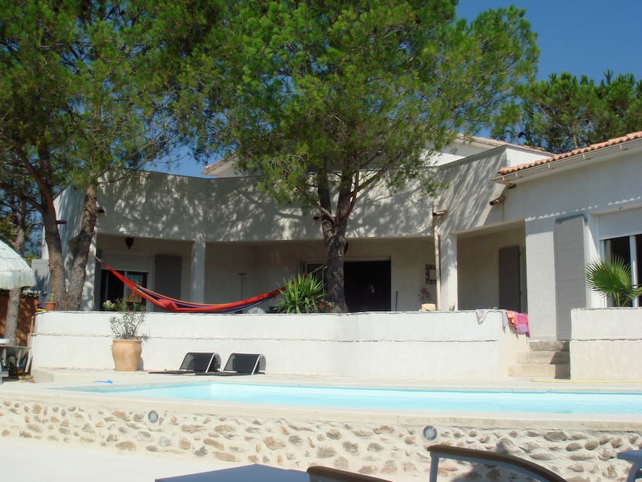 accès piscine facile