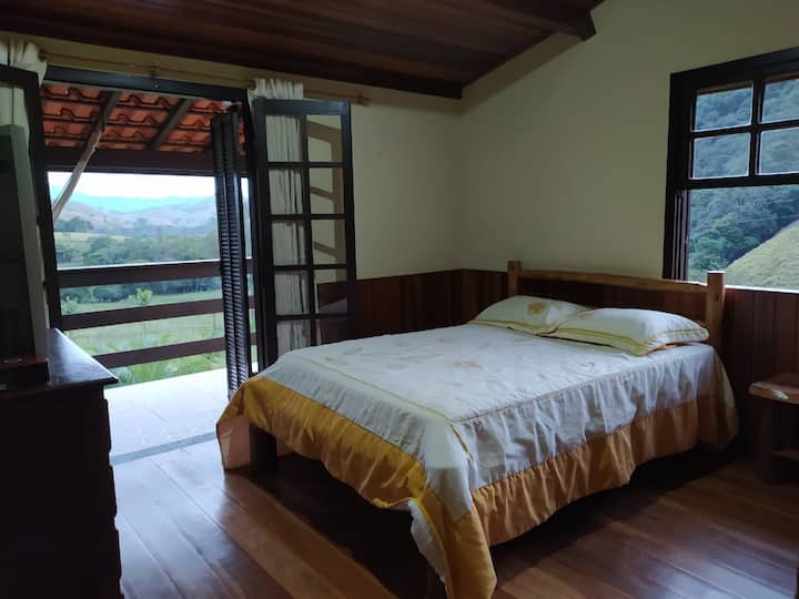 Ofrecemos ropa de cama únicamente para la cama tamaño king.
