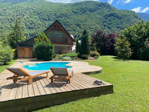 Sunny Villa with Pool
