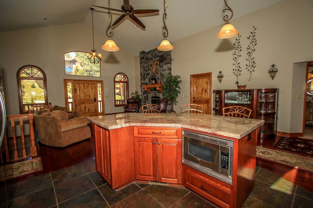 Oven,Indoors,Kitchen,Room,Window