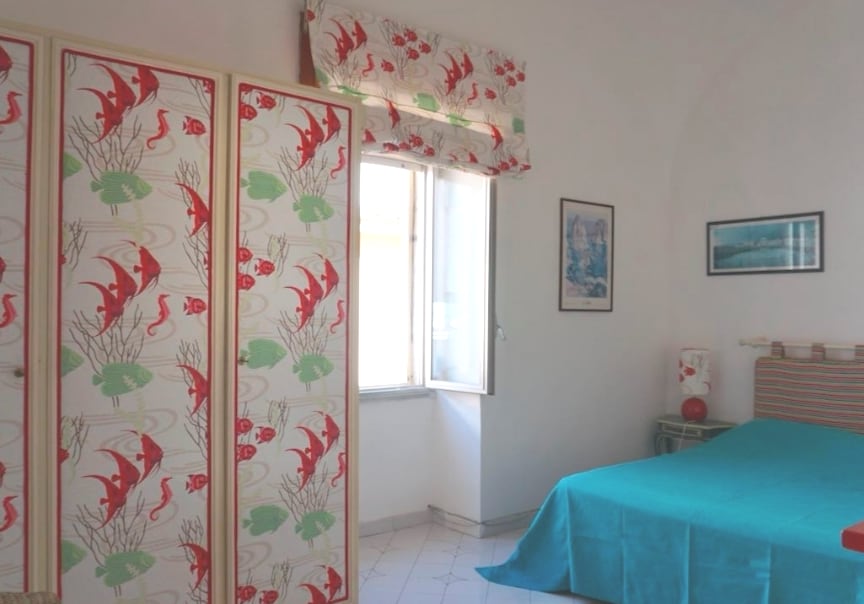 Dormitorio doble sin dormitorio en suite en el primer piso 