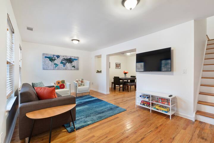 3 bed 2.5 bath + 1 Parking! Home away from Home gallery image 5