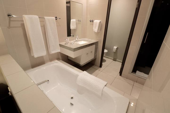 Modern Two Bedroom gallery image 5