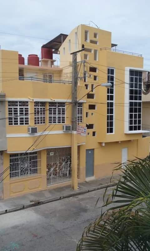 ArturoHostal-Suite 5 rooms.