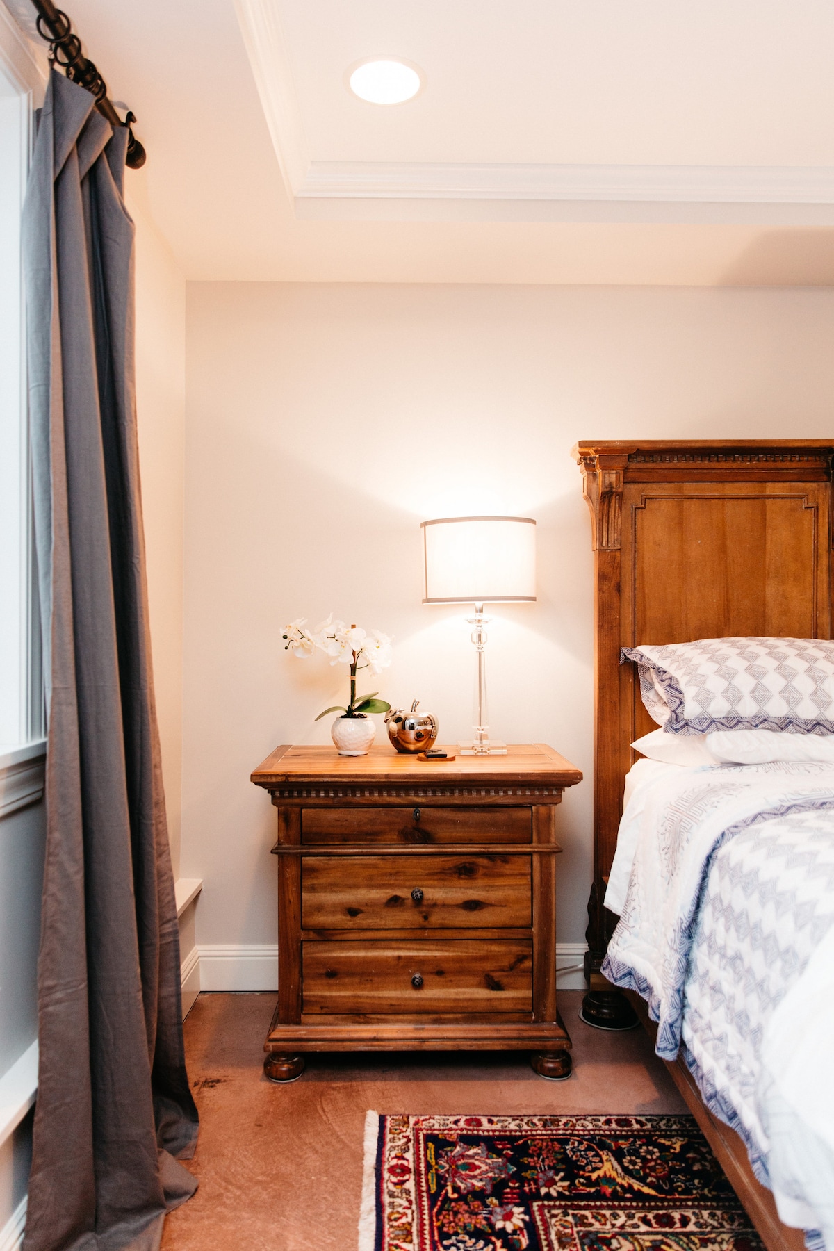 Daylight Laurelhurst Suite