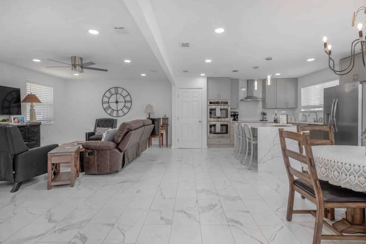 Your Home Away From Home Near Destin - Niceville, FL