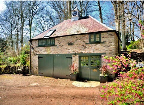 19th Century Clockhouse Cottage, Earlston, Borders