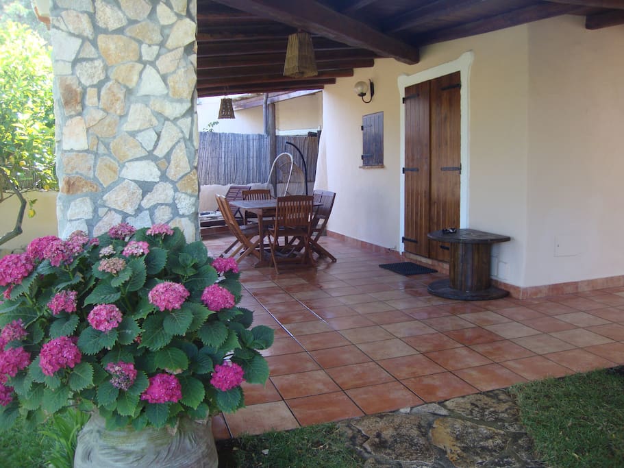 patio coperto e ombreggiato