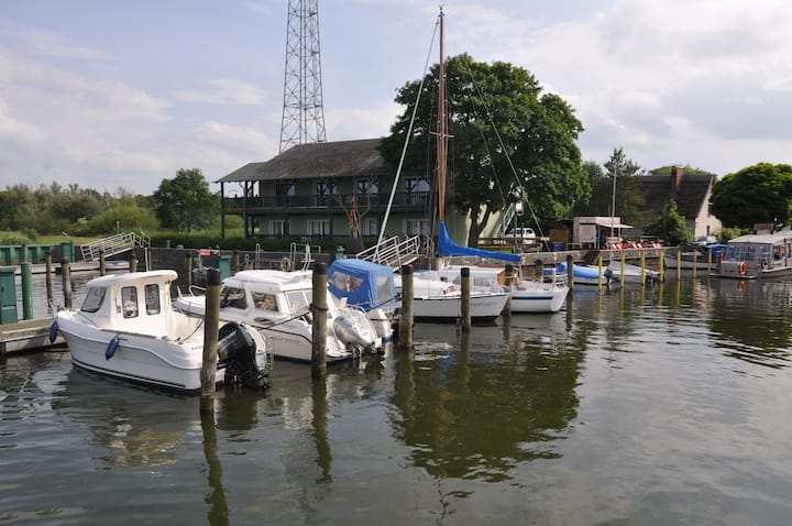 Fewo 4 47,35 M² Direkt Am Wasser Vis A Vis Usedom - Anklam