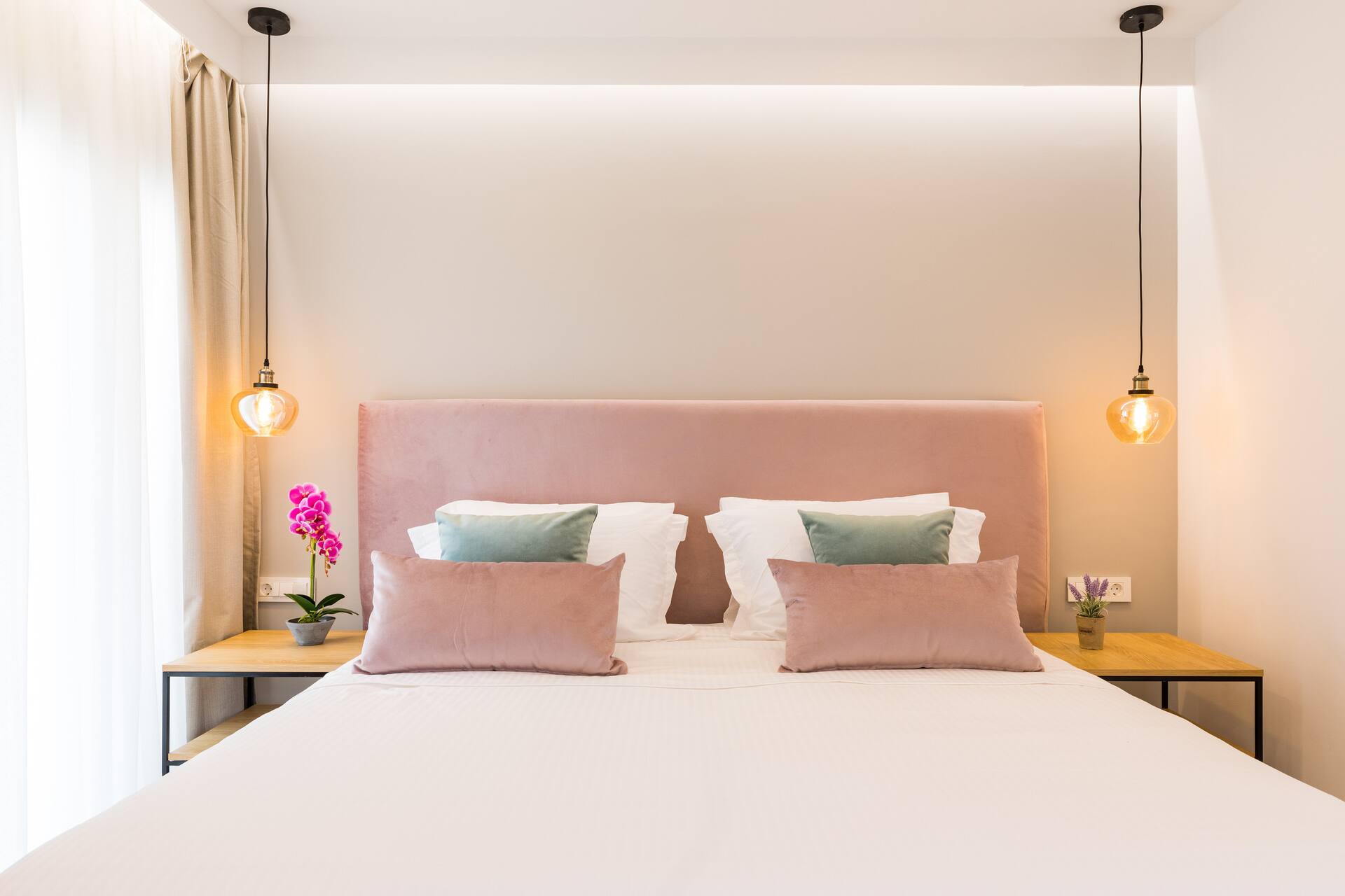 Elegant Suite | V Luxury Suites