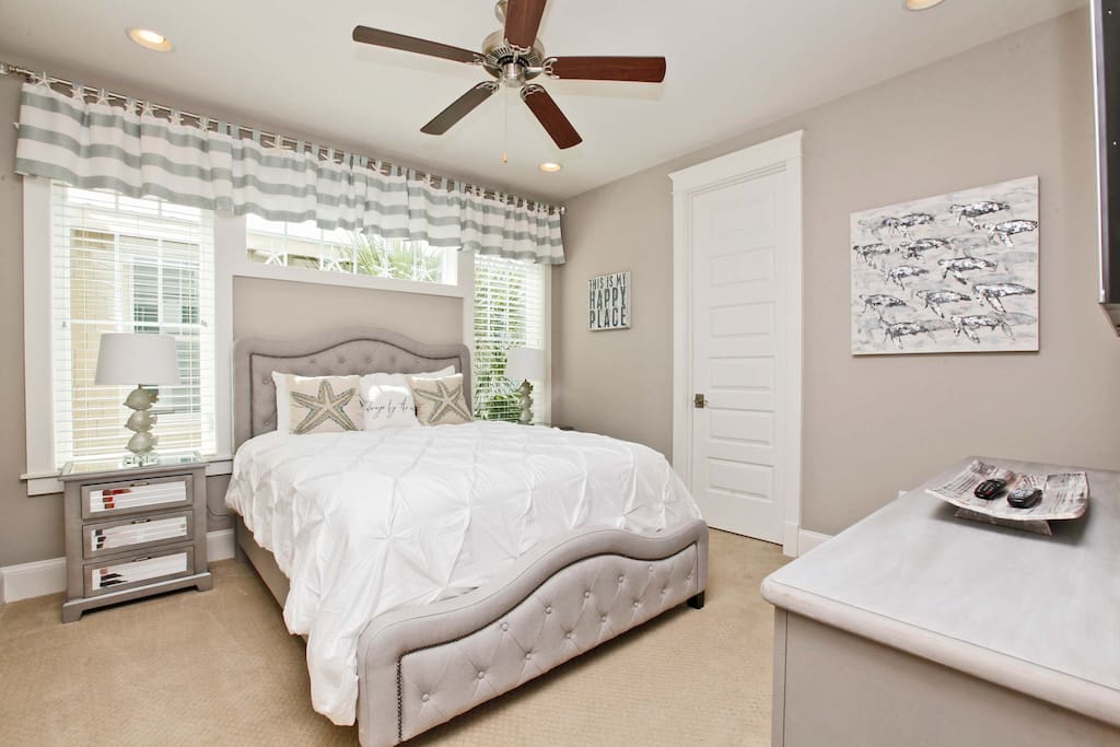 Beautiful and comfortable 3rd bedroom