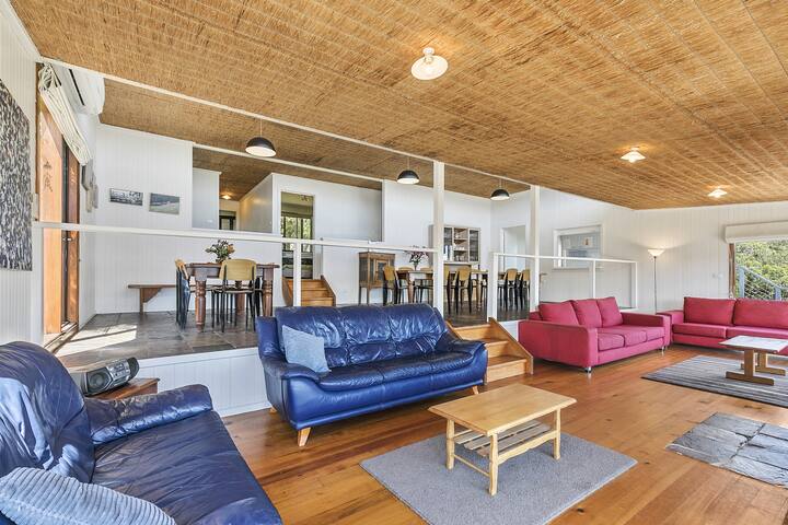 Lodge Hall At King Parrot Cottages Chalets For Rent In