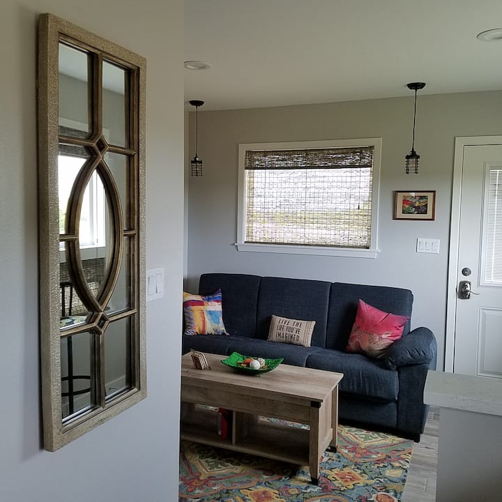 Convertable sleeper sofa for extra guests.