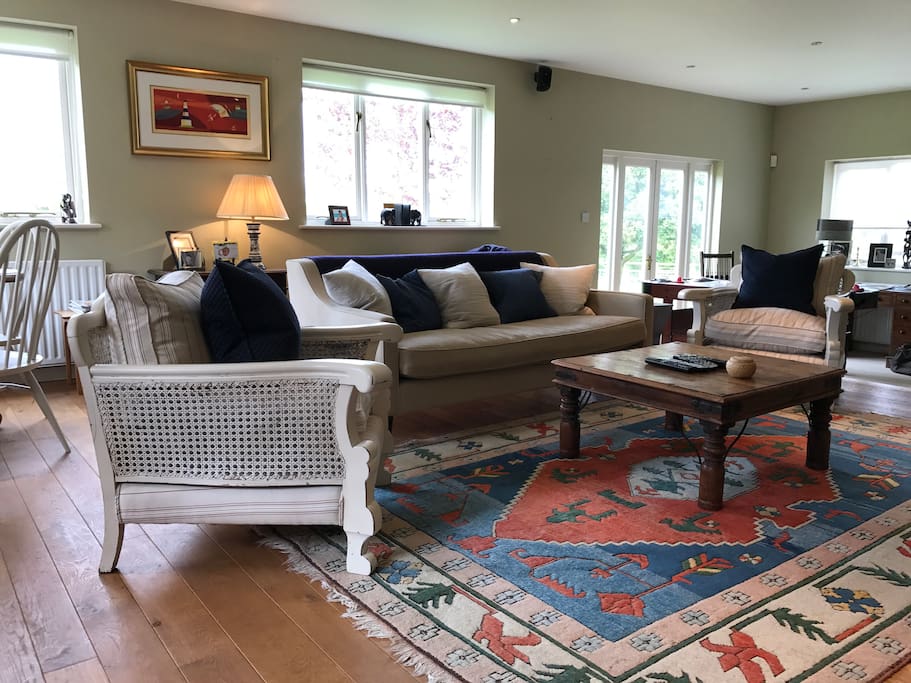 Sitting/Dining Room