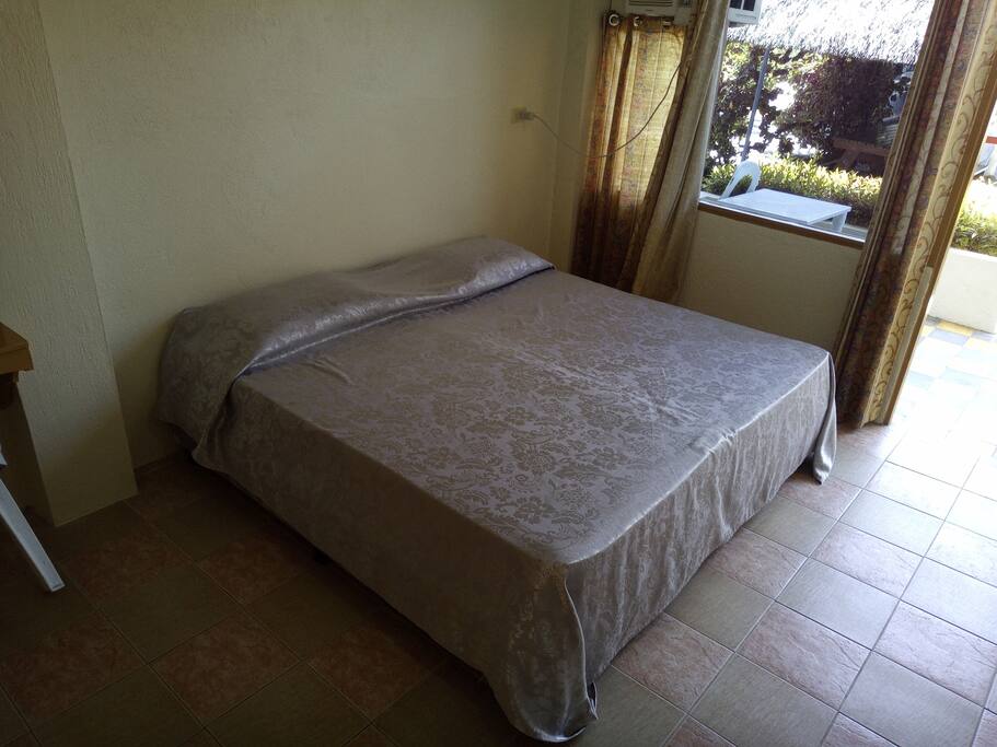 Queen Size Bed.