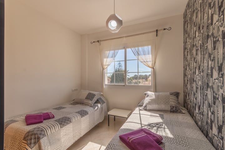 غرفة النوم 2