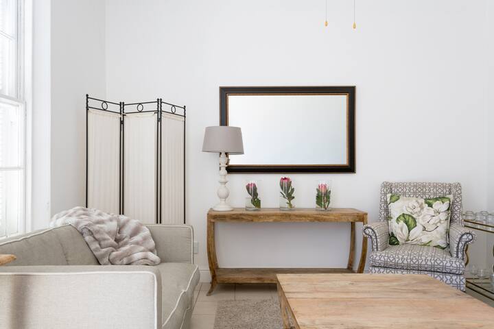 Get Comfortable in a Charming Guesthouse in De Waterkant gallery image 2