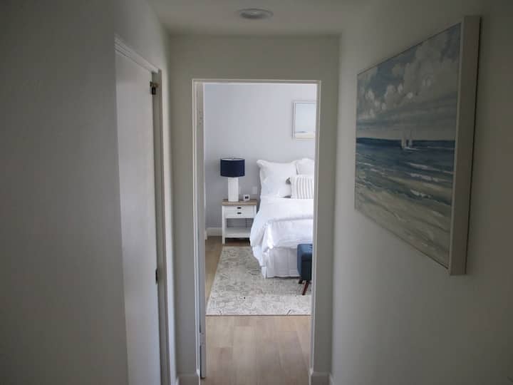 Hall leading to Penthouse master bedroom 