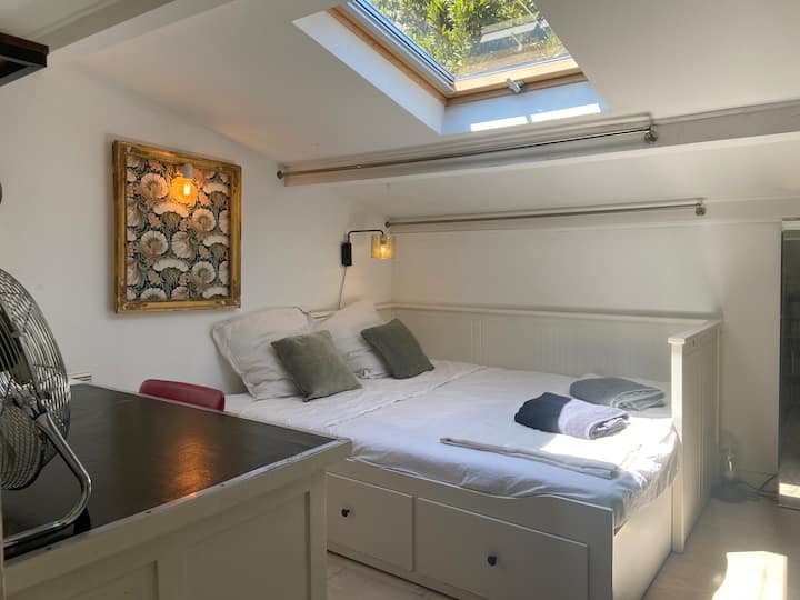 Chumba 4 cha kulala juu (Kitanda aina ya Queen)