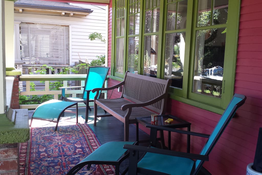 Front porch great place for a smoke or a chat.