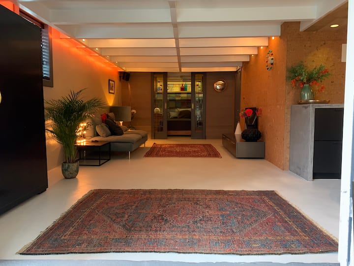 Cozy And Stylish Space For A Couple - Amsterdam