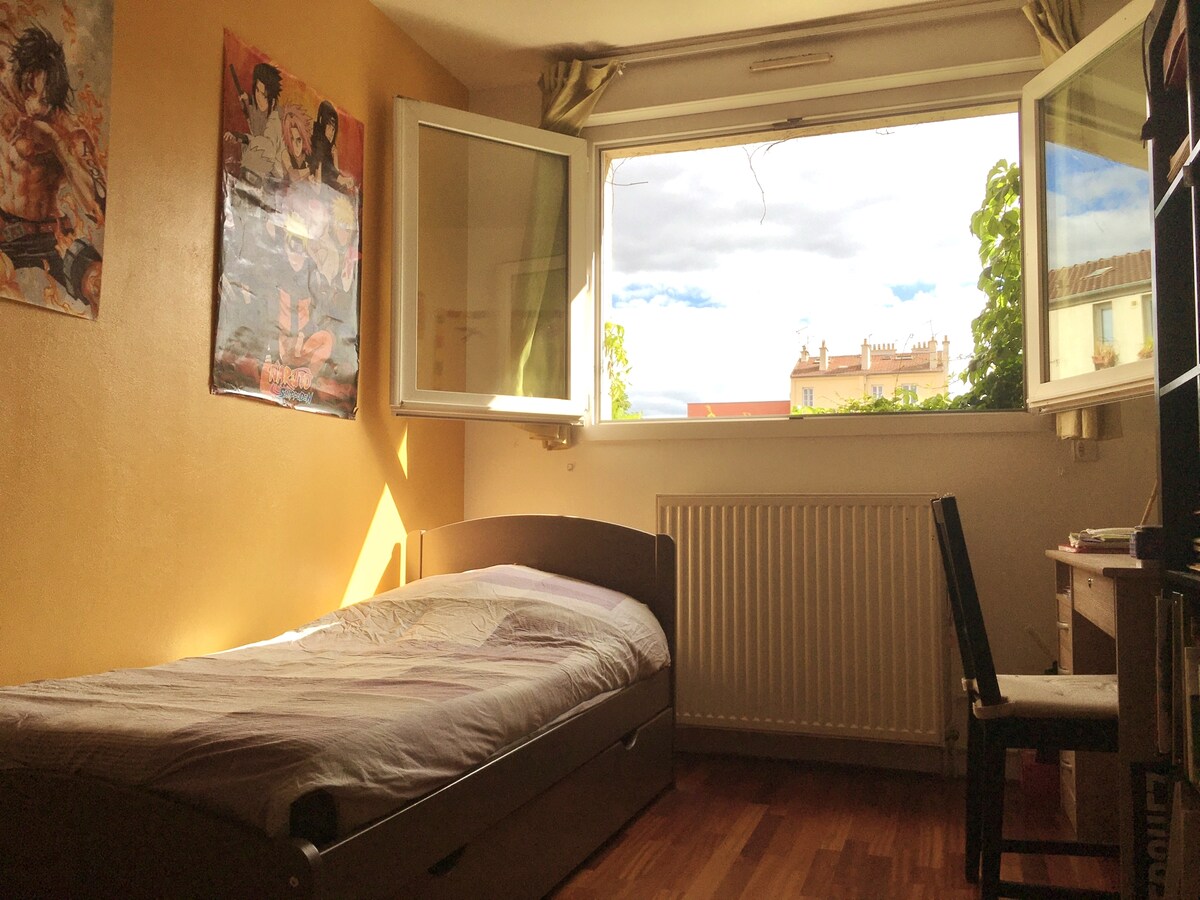 Chambre lits gigognes (2) / Соба со кревети (2)