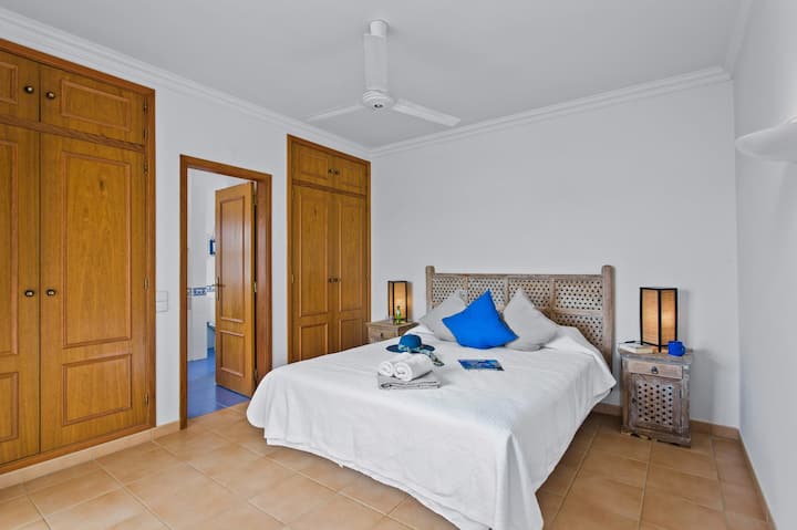 1st Floor Master Bedroom, space for Additional Adult Foldout Bed and Cot Bed, Ensuite Bathroom & Private Balcony