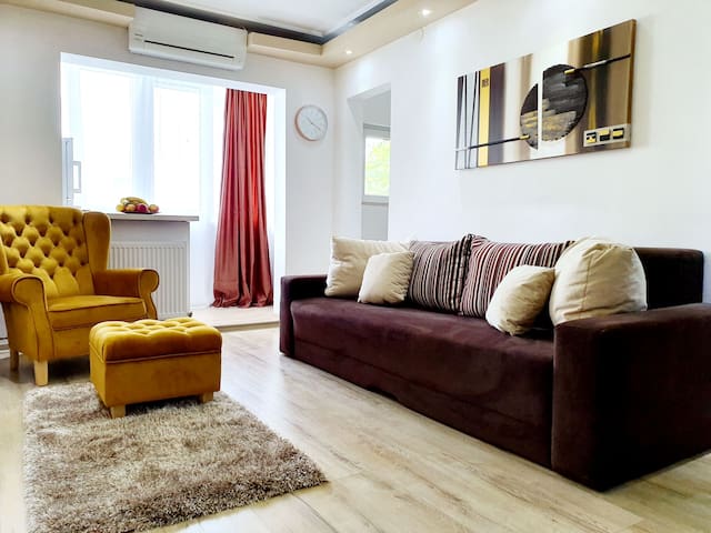 Airbnb Zădăreni Vacation Rentals Places To Stay Arad