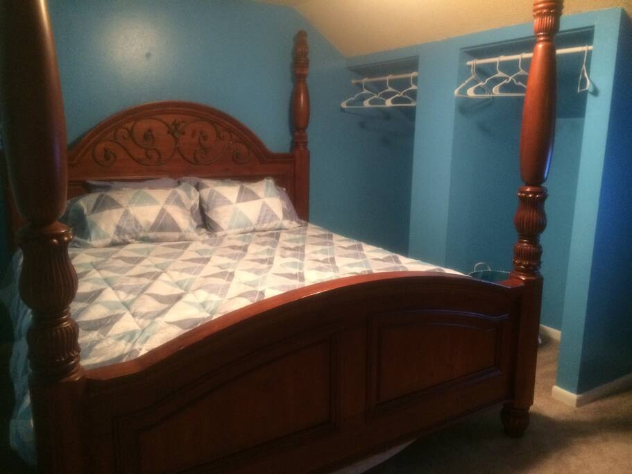 King bedroom on 2nd floor, dresser, Roku internet wifi tv with standard cable also, locking door, private bathroom with shower