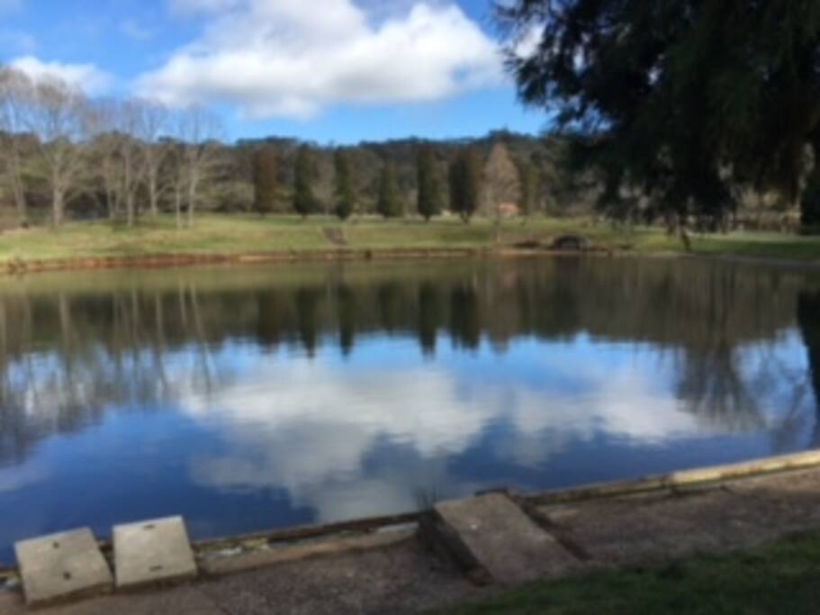 Catalina Lake next to the Aquatic Centre 300m walk