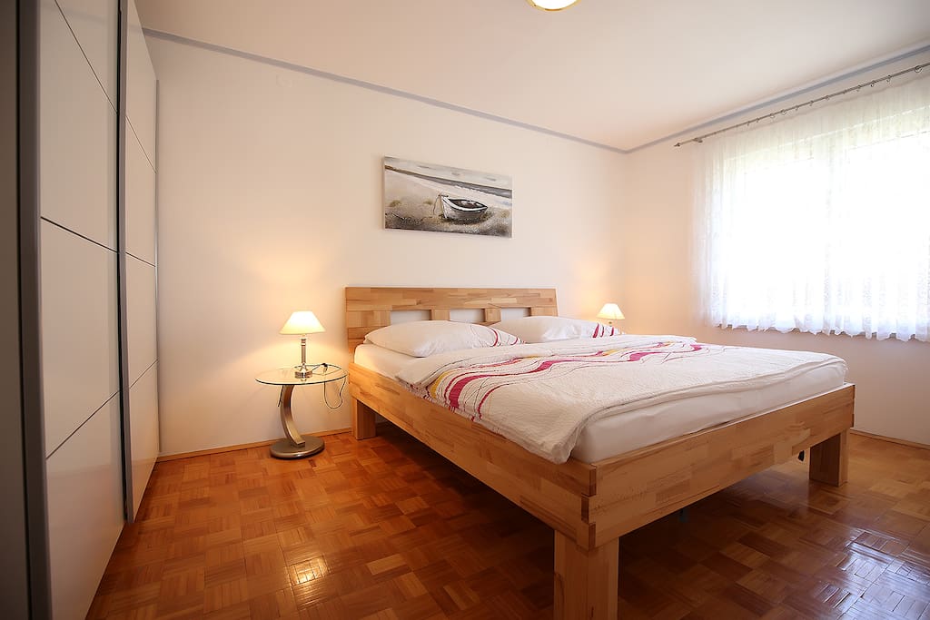 Schlafzimmer1
