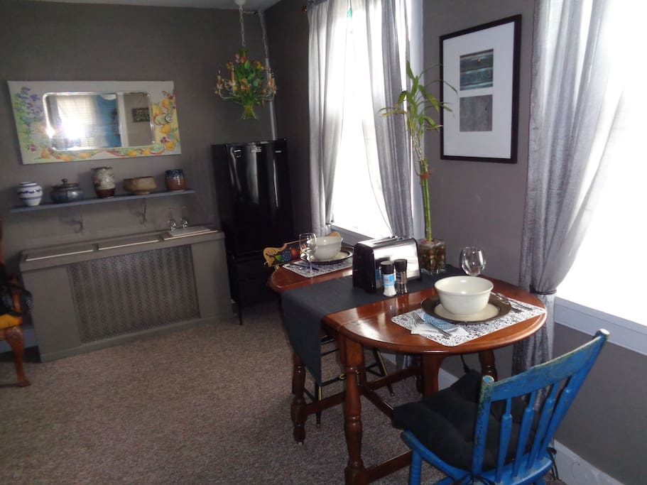 Private sitting room with mini-fridge, microwave, flat screen cable TV and more...