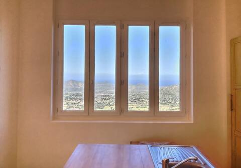 Completely renovated character house in Balagne