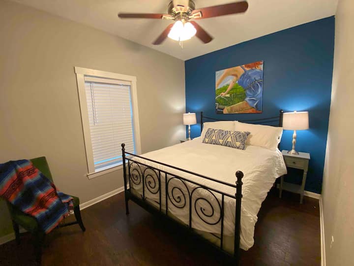 This bedroom has a new very comfortable queen bed, new super soft sheets and lots of closet space. Great place to sleep after a fun day in Taylor!