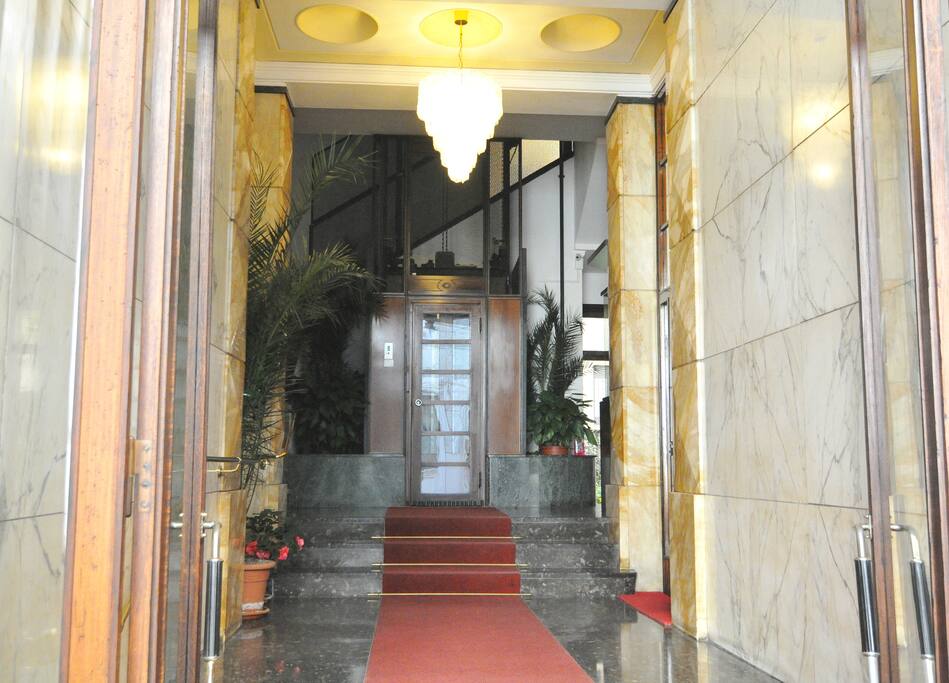 Ingresso del palazzo
