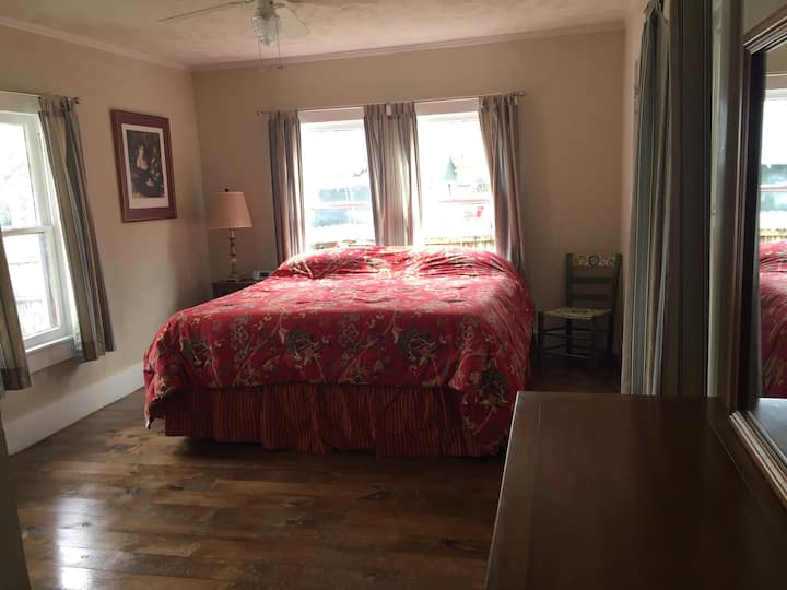 dormitorio principal con cama king