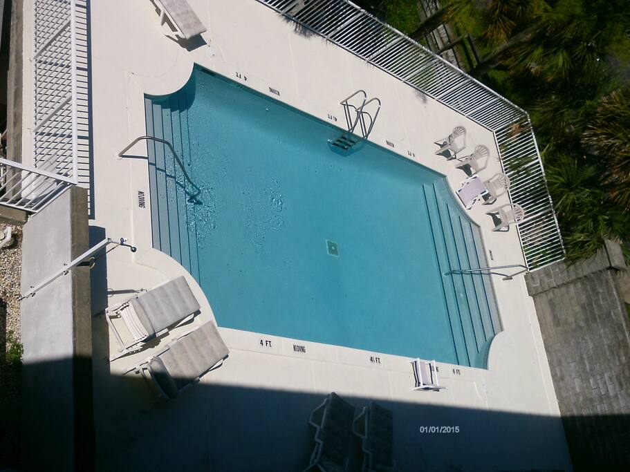 awesome uncrowded pool