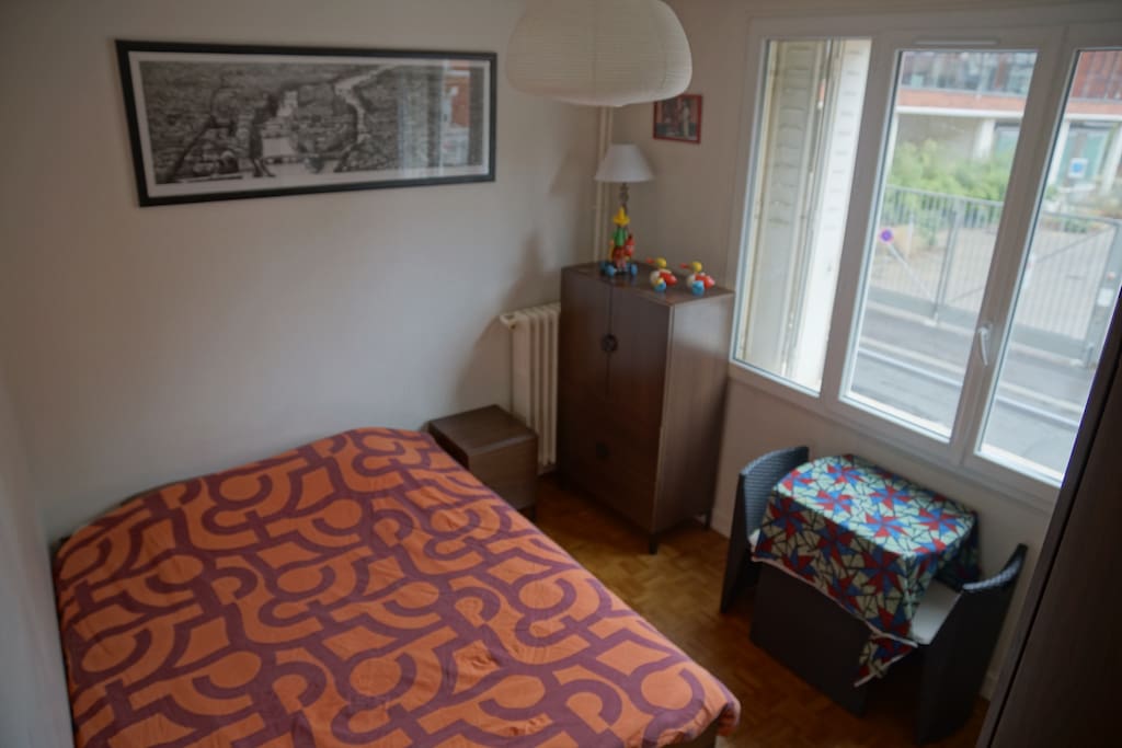Bedroom with Queen size bed