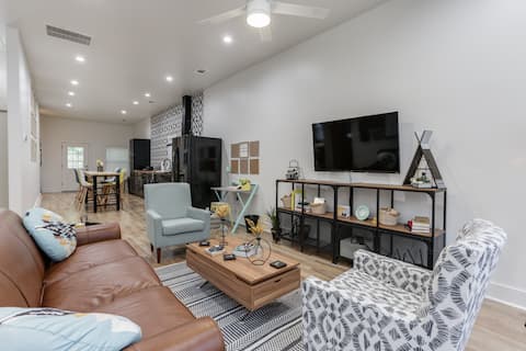 Top Airbnb: Odd One Inn in English Avenue