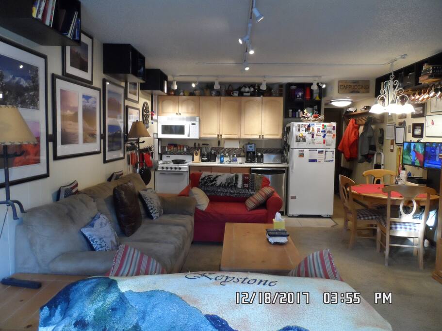 Studio with full kitchen