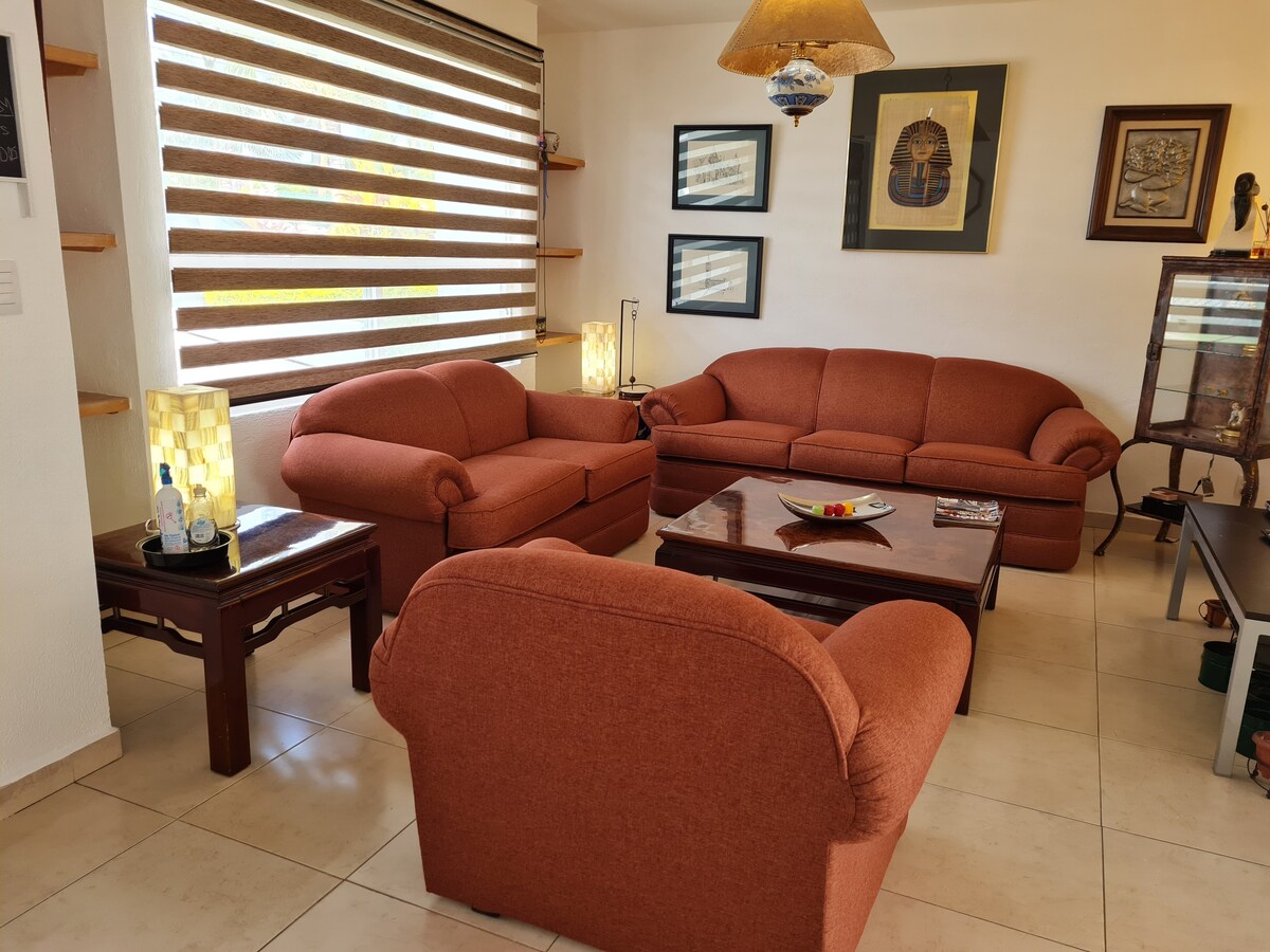 Airbnb con mejor rendimiento: Golf, swimming pool, Lomas de Cocoyoc house en Atlatlahucan