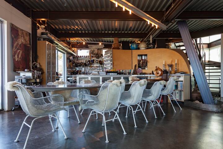 Unique modern Hilltop w/ Pool & spectacular views gallery image 5