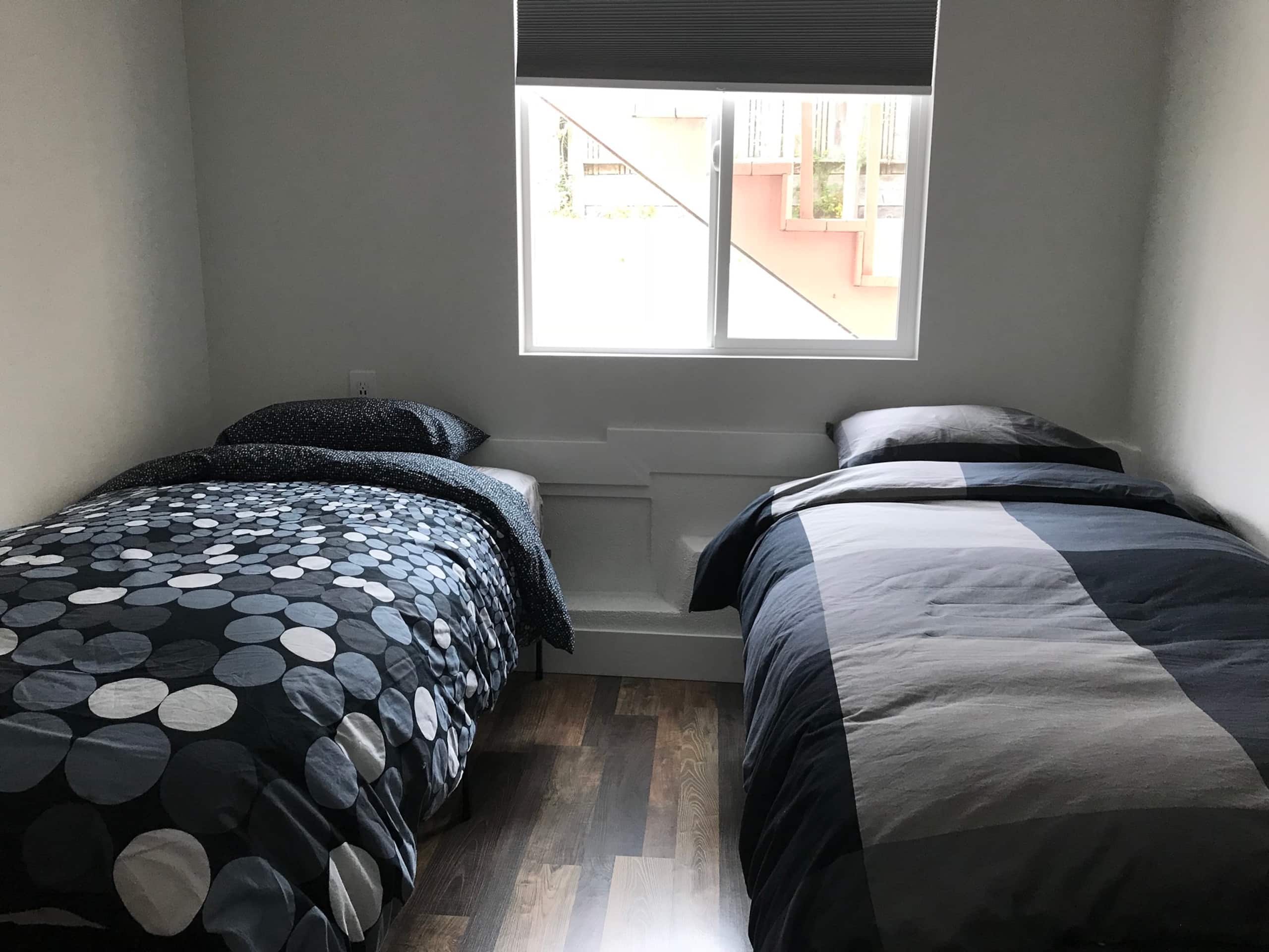 3BR 2BA no kitchen, $25/day parking option (<16ft) - Image 15