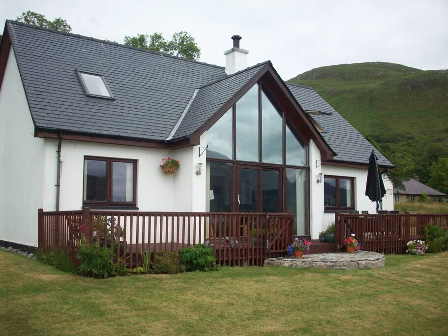 WE ARE NOT ON SKYE