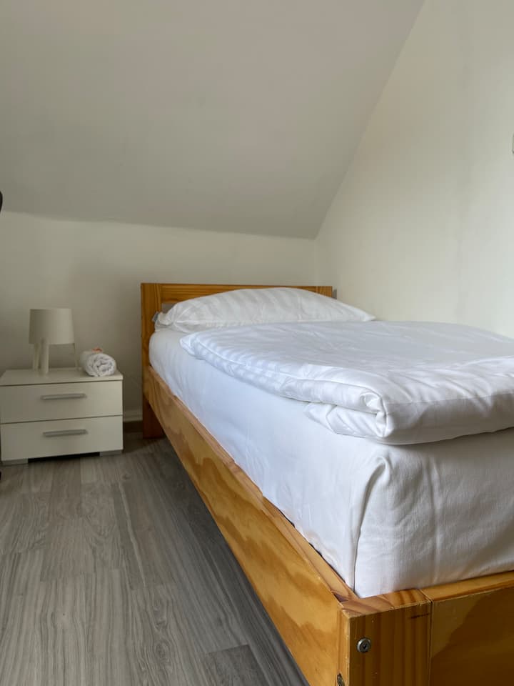 Private Room - Flörsheim near Frankfurt