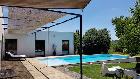 Contemporary house with large garden and pool!