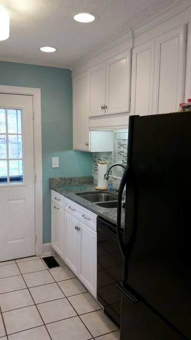 More kitchen