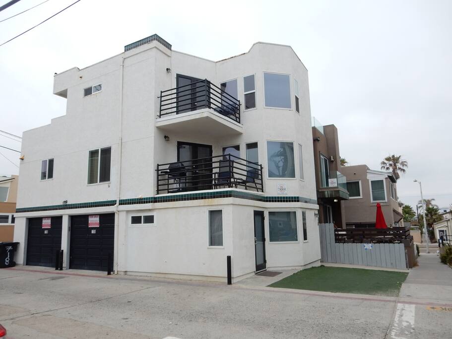 2 car garage plus 1 open reserved space