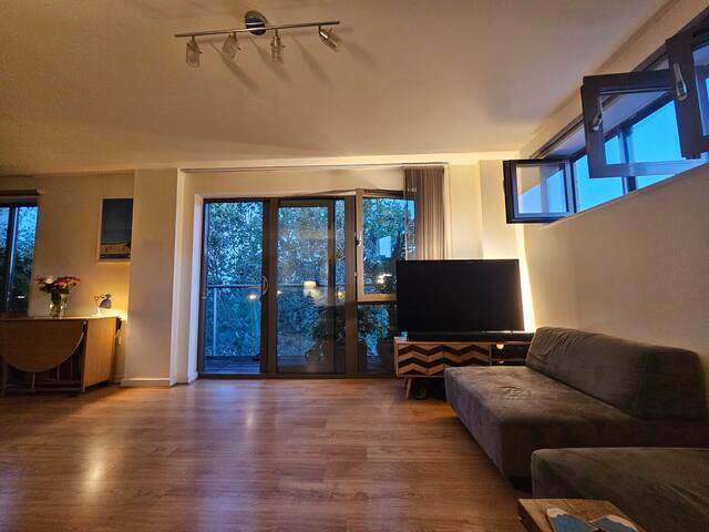 Beautiful apartment 10 mins walk to Tower Bridge gallery image 3