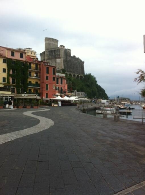 Piazza Garibaldi a 20 metri da casa